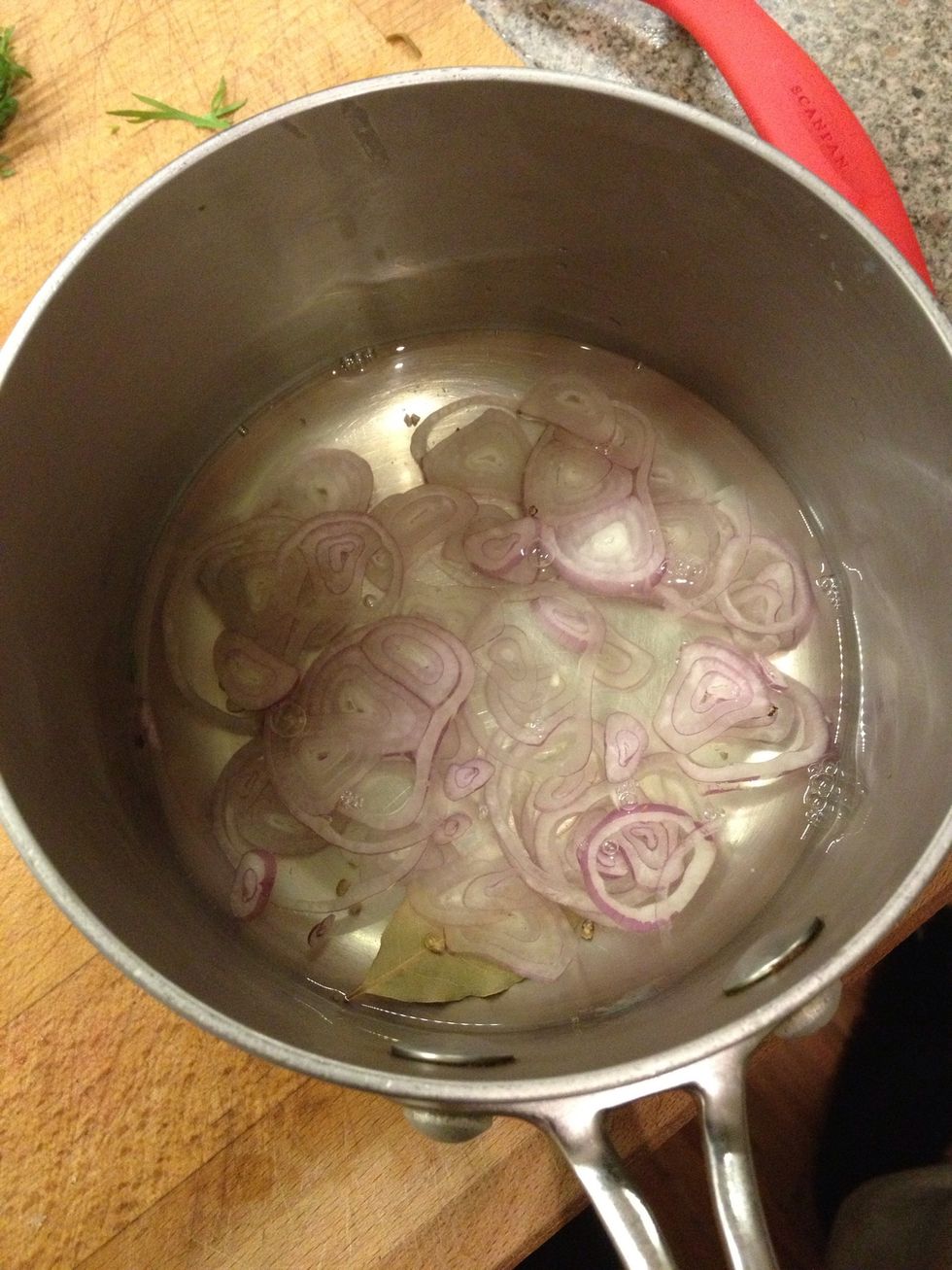 Add about 200ml white wine