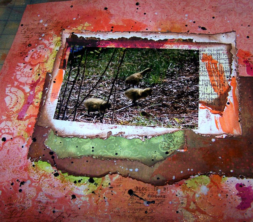 Add additional splatters using the eyedropper and your Minx Shimmering inks in the color Immaculate.