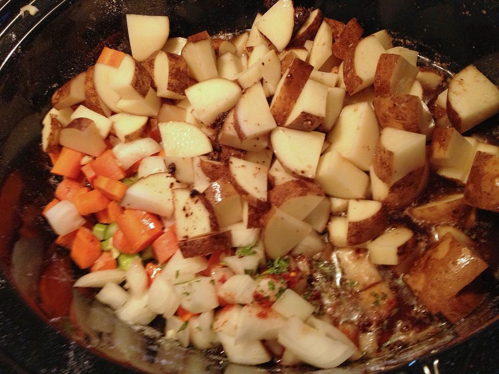 Add all ingredients to crock pot, stirring gently to mix.