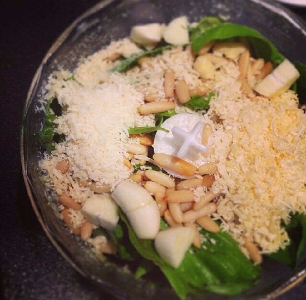 Add all the ingredients to the blender ( you can toast the nuts for extra flavour )