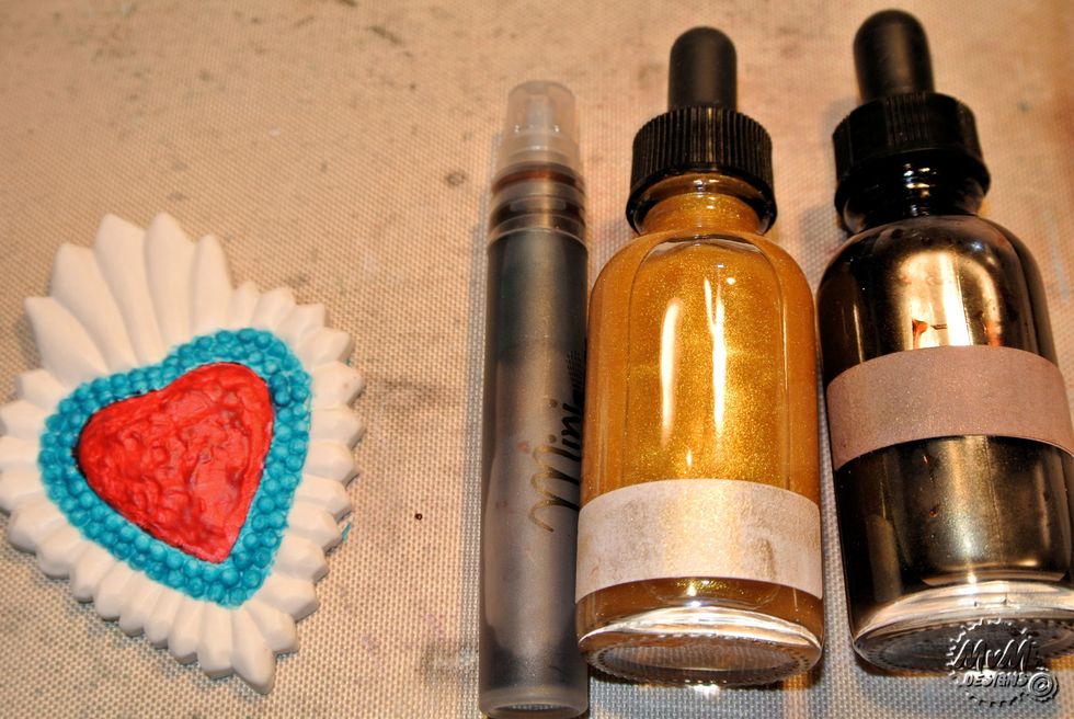 Add also some Minx gold to the mister for some extra shimmer