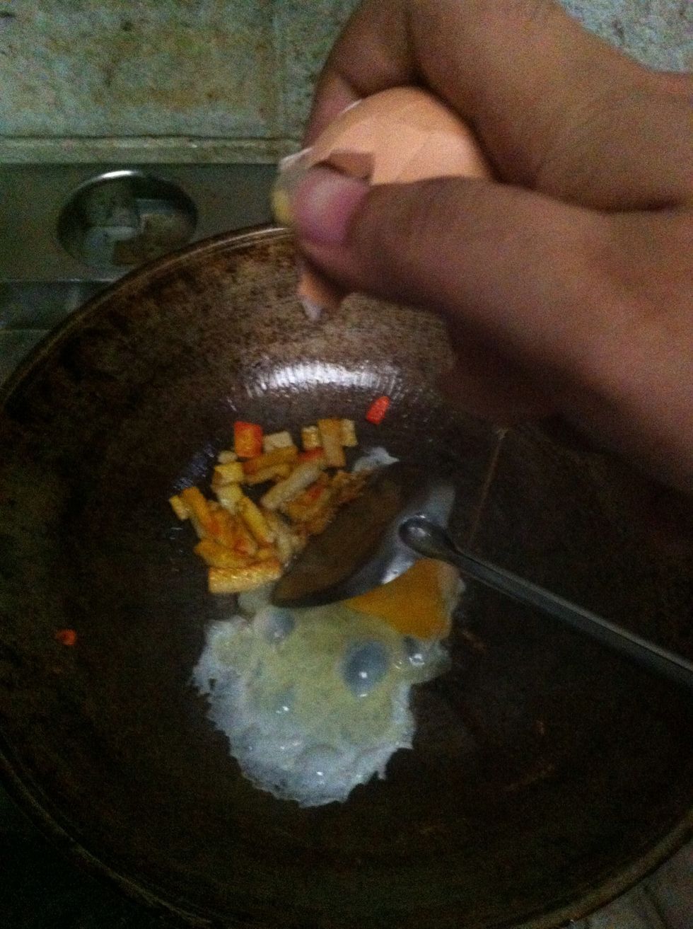 Add an egg and stir-fried.