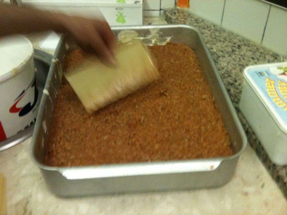 Add another layer of bolognese.