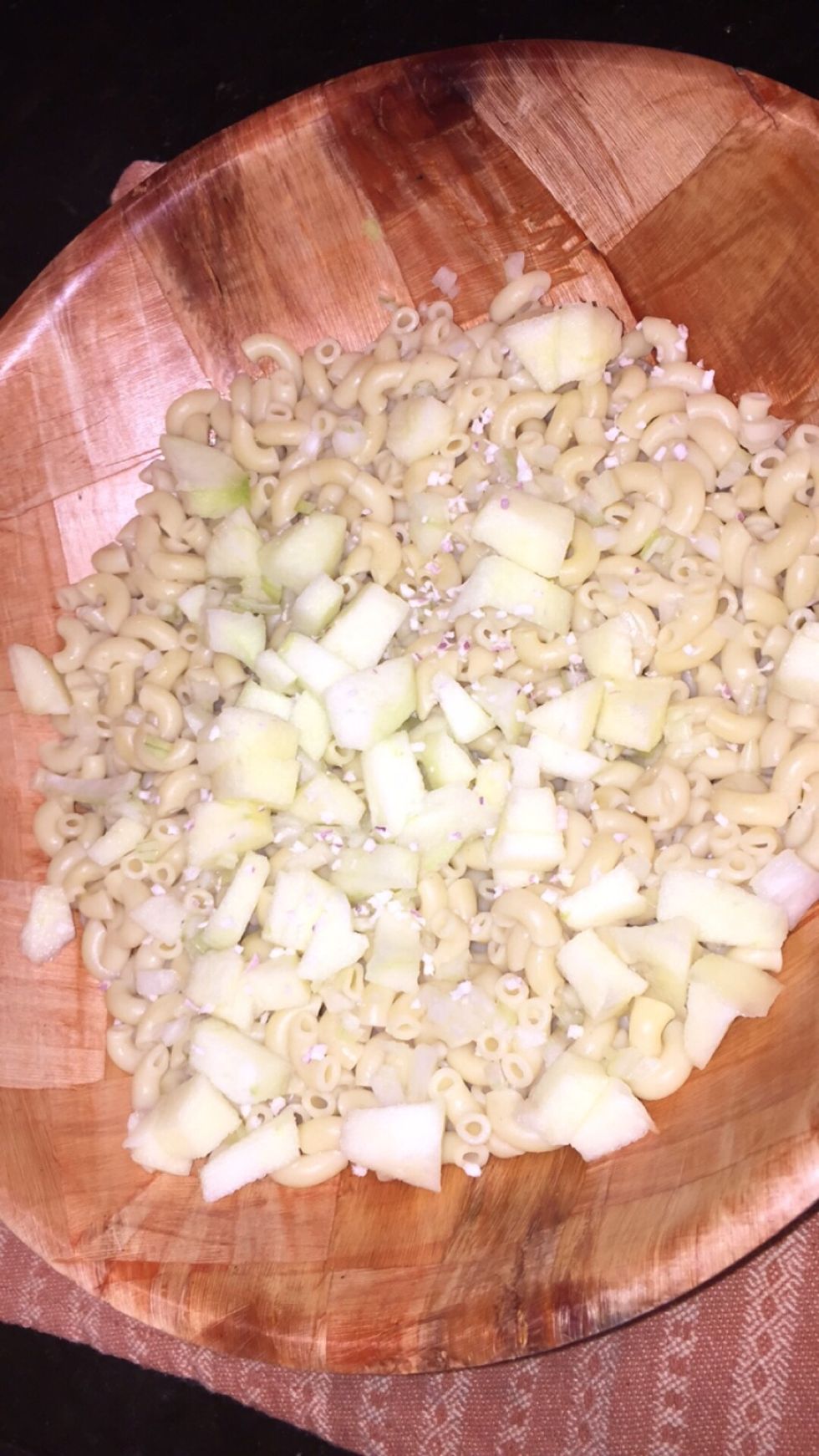 Add apples, minced red onion and sunflower seeds to macaroni.