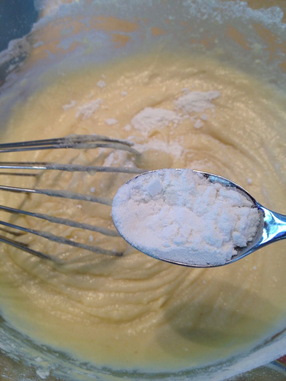 Add baking poweder