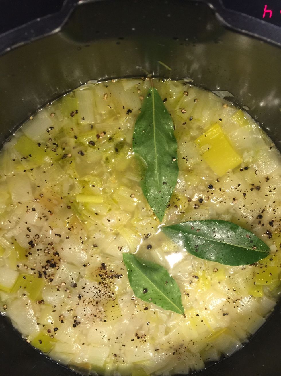 Add bay leaves pepper