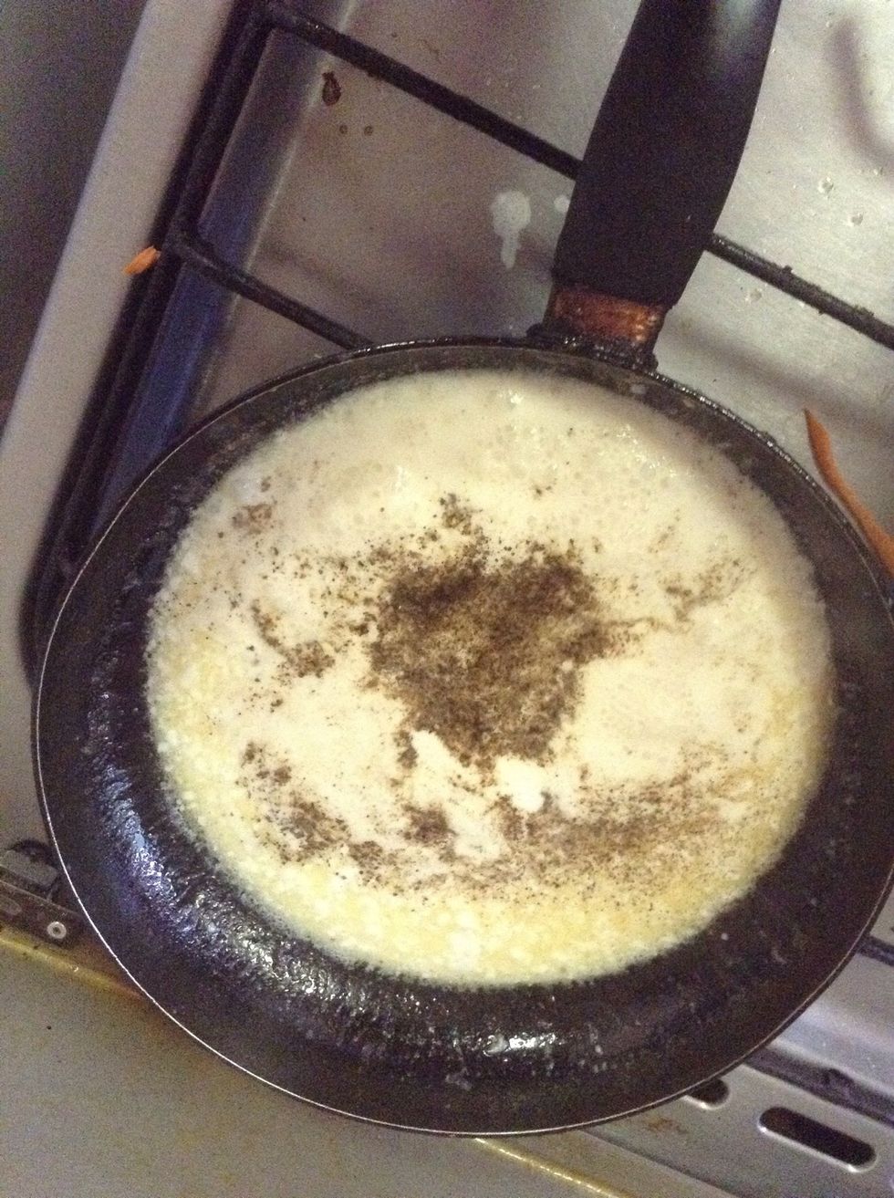 Add black pepper and salt according to taste, bring to boil when creamy pour the mixture to mashed potatoes