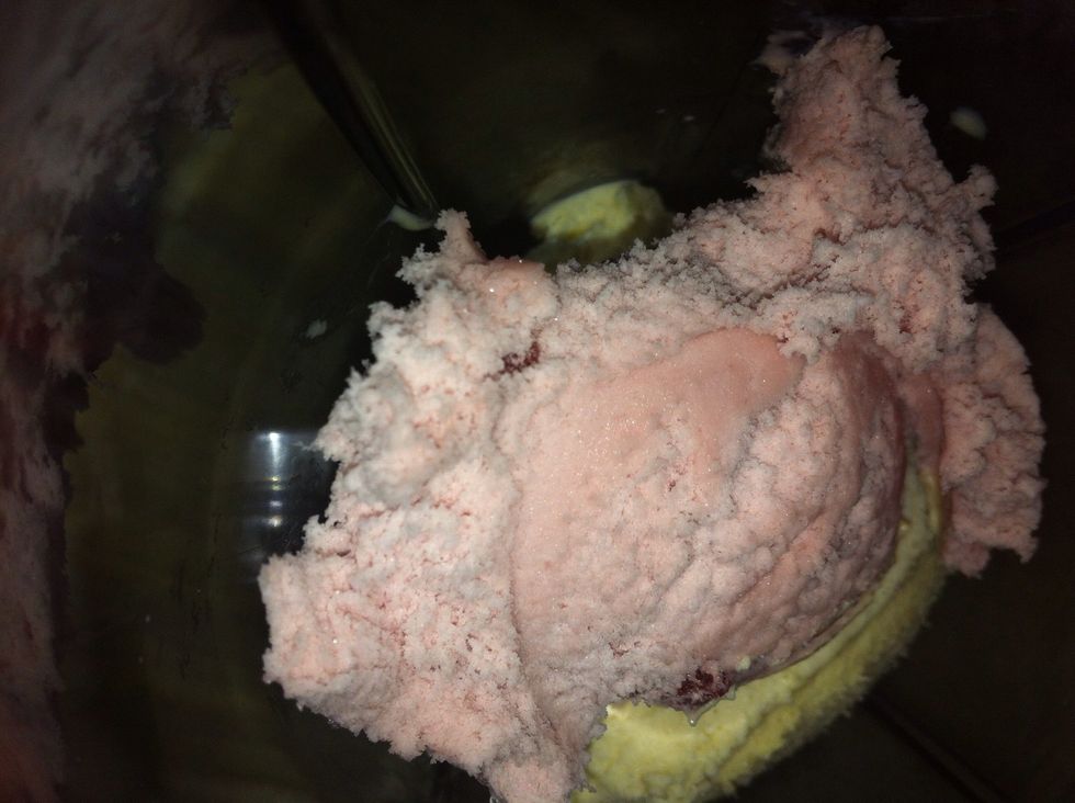 Add both 2spoons of vanilla ice cream and 1spoon of strawberry ice cream.