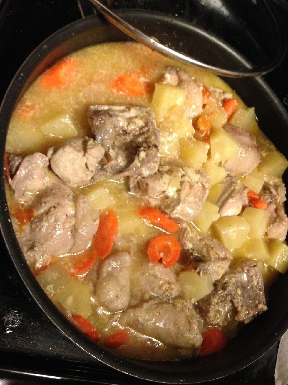 Add carrots, pineapple with juice and salt, rest of can milk from big, pepper