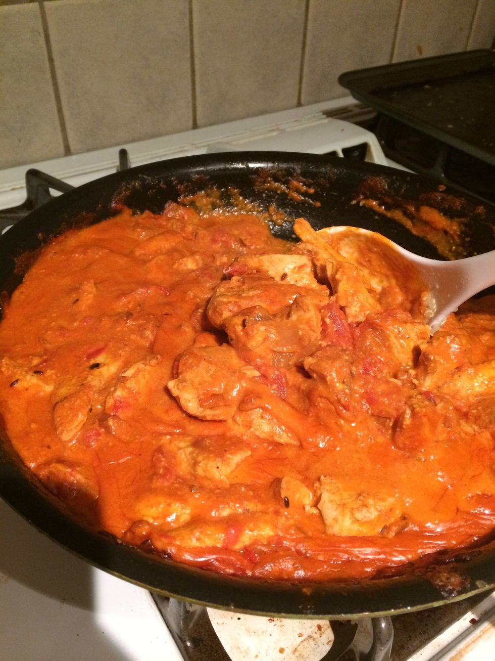 Add chicken and cook mixture for 6 mins