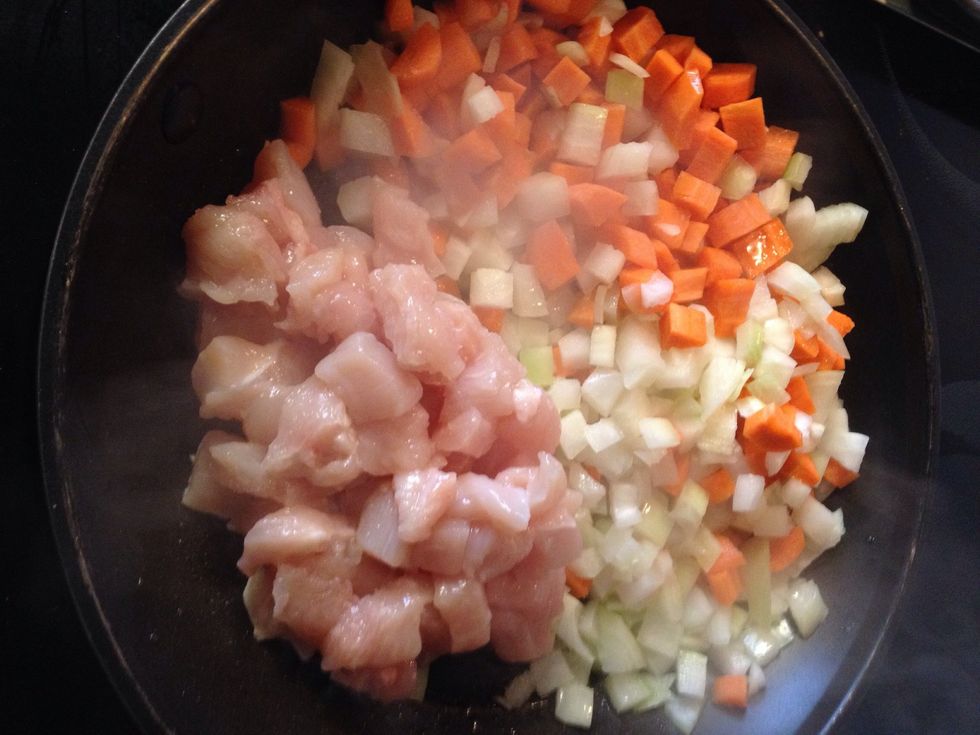 Add chicken sprinkle 1 pinch of salt