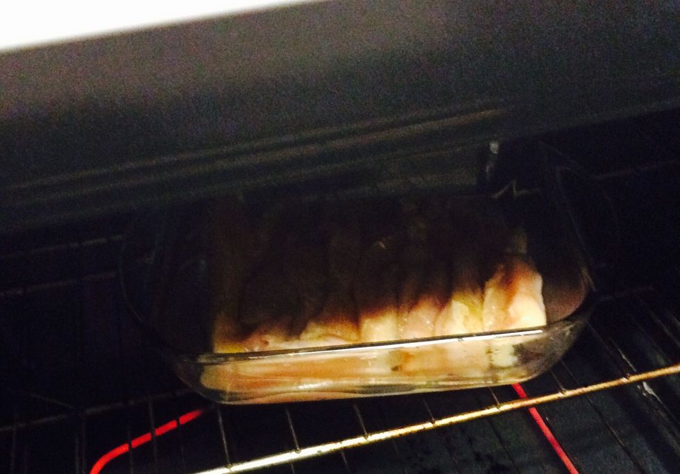 Add chicken to oven, bake for 15-20mins