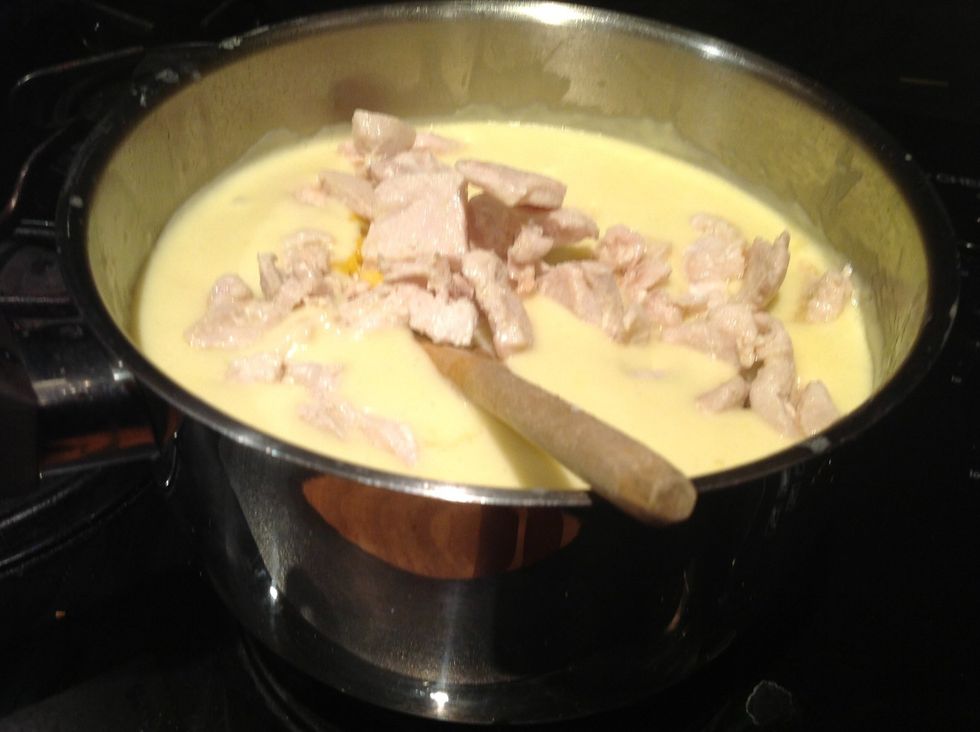 Add chicken to sause