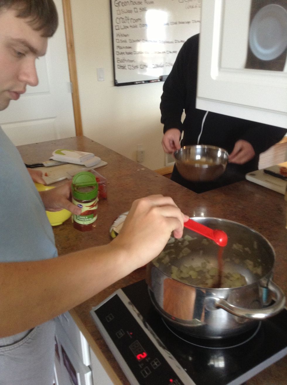 Add chili powder to pot