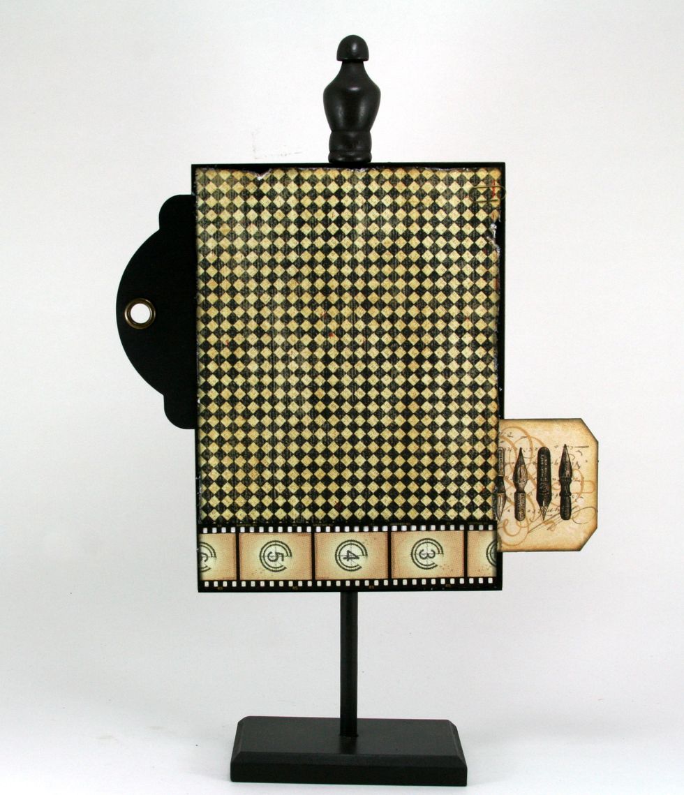 Add clipped film strip from Communique Photgenic to bottom.