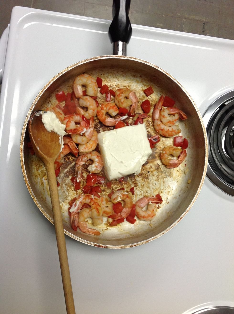 Add cooking cream; cook and stir 2 mins or until heated through.