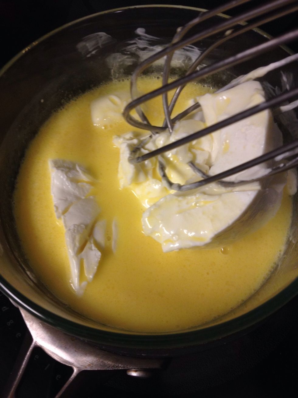 Add cream cheese and molk