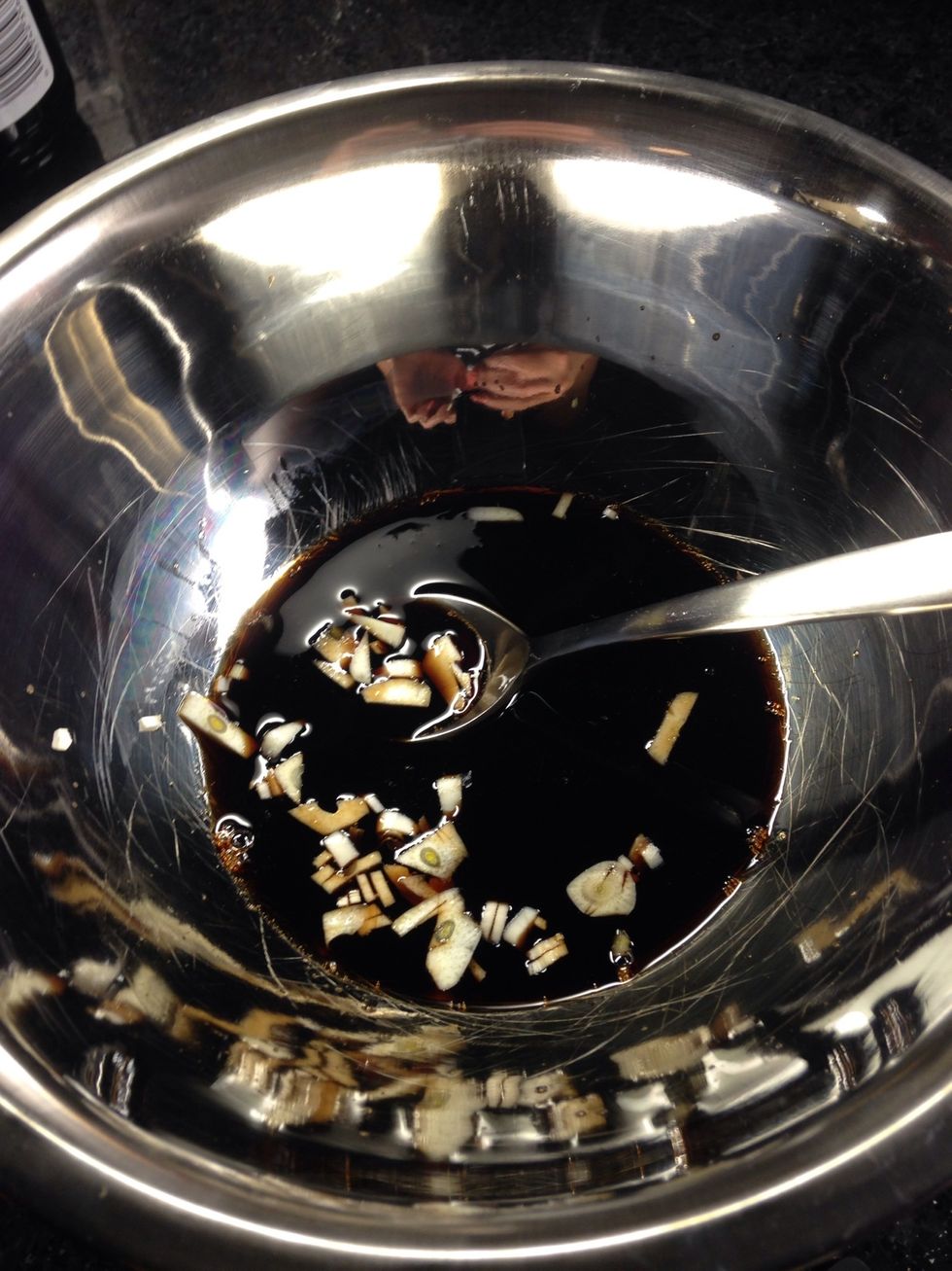 Add crushes garlic. (I know, i didnt crush my garlic)