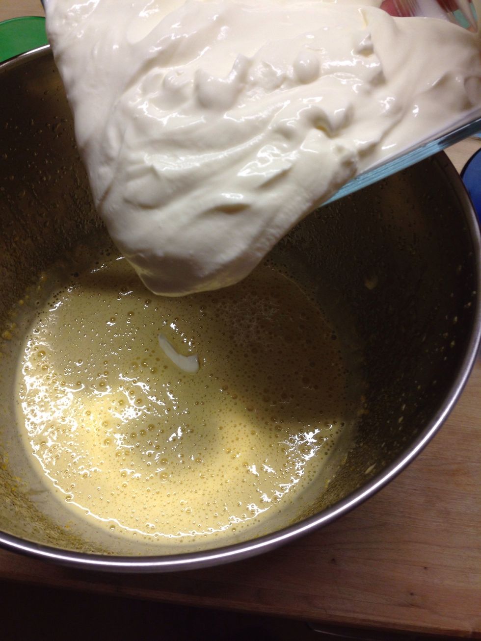 Add curd cheese and stir the mixture