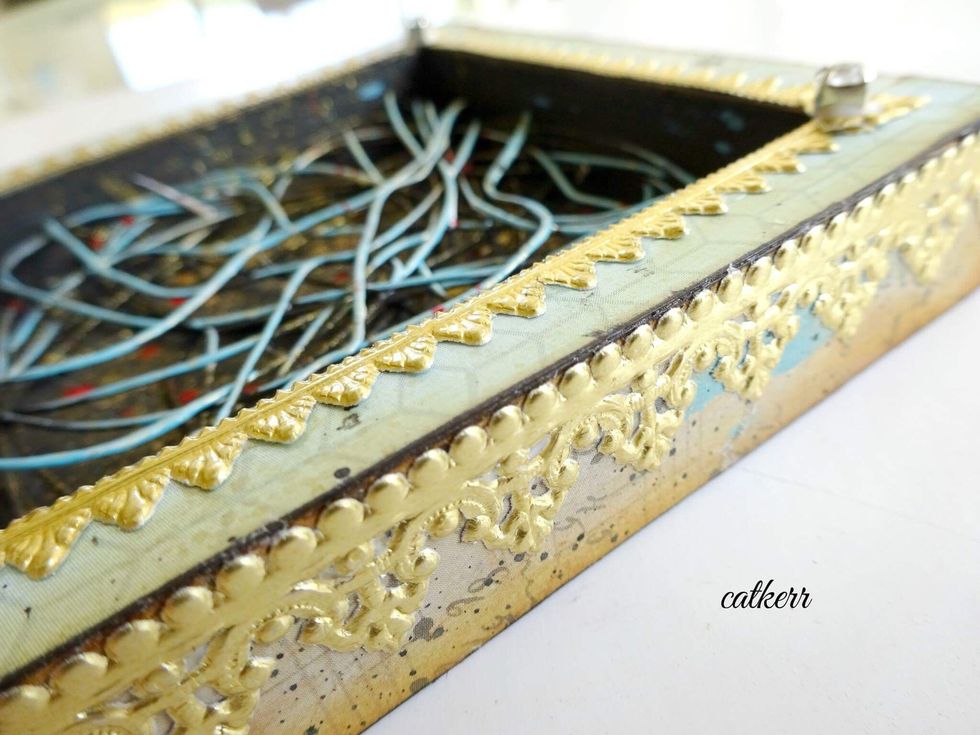 Add Dresden to the sides and border of the shadowbox.