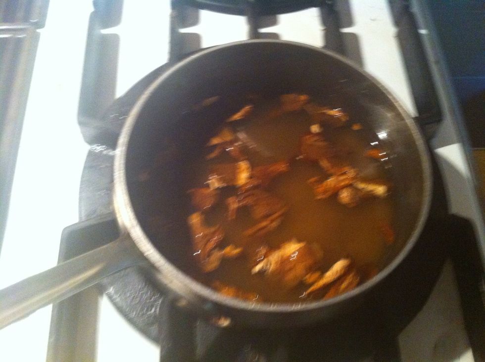 Add dried porcini to 1C of stock and simmer on medium for 20 min. Strain and reserve liquid. Chop porcini