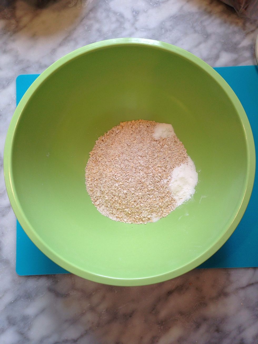 Add dry ingredients (baking soda, baking powder, salt, oat flour) in a bowl. Mix and set aside