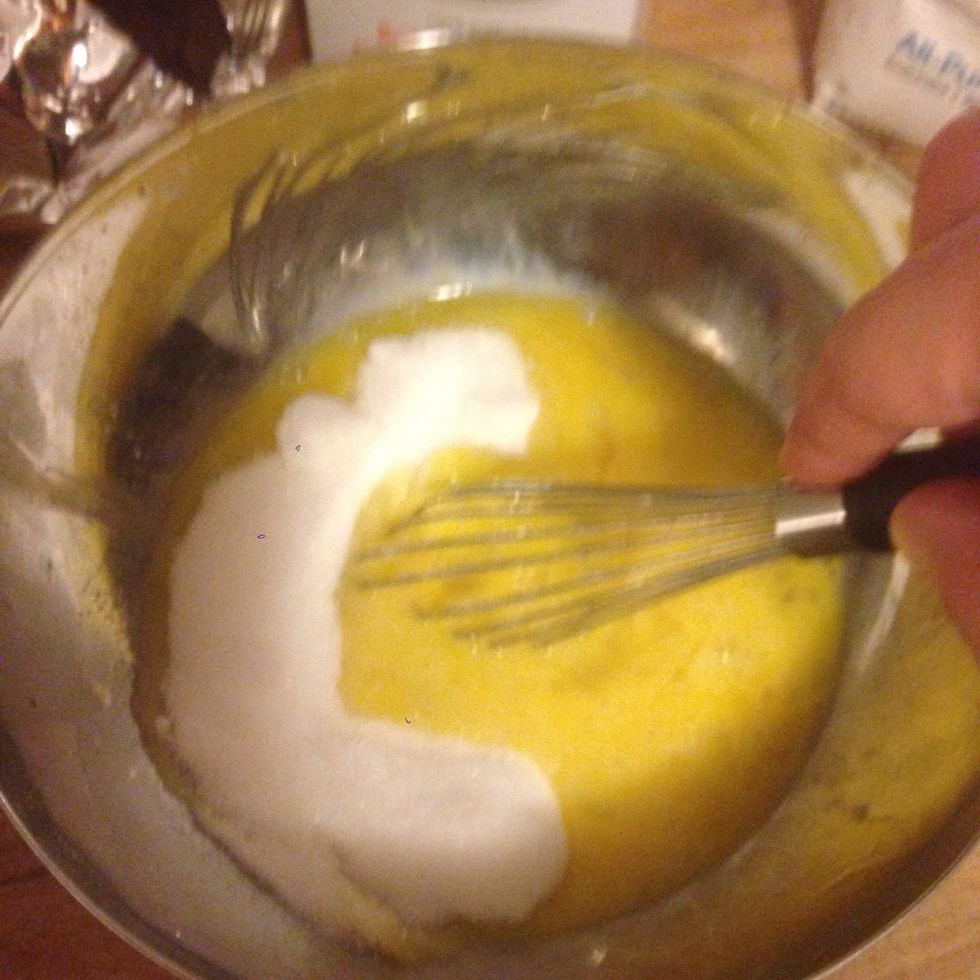 Add eggs in a bowl and whip with the sugar until the preparation blanches.
