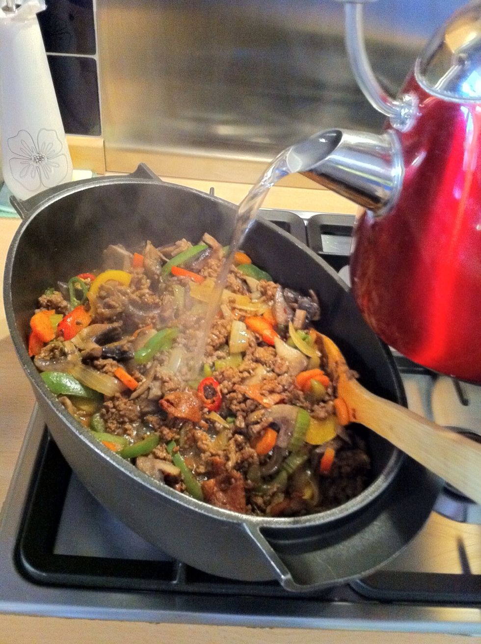 Add enough boiling water to make a thick soup.