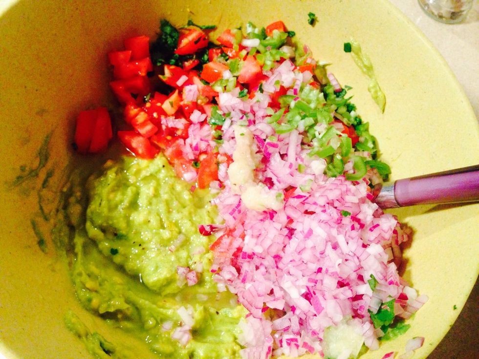 Add everything to the bowl. Season it with salt, black pepper and lime
