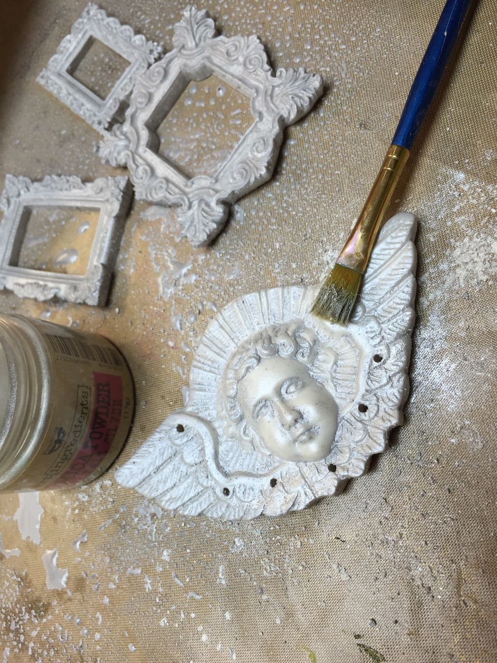 Add extra sparkle with a quick dusting of mica powder