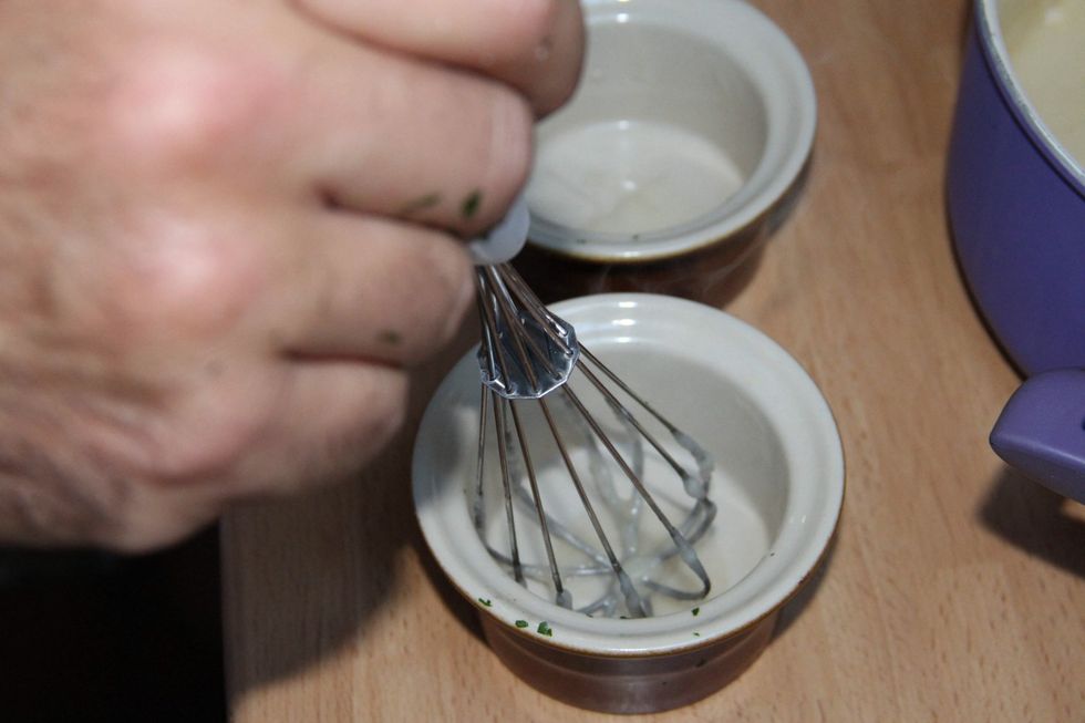 Add first layer of bechamel sauce (check guide how to make bechamel). In this bechamel sauce I substitued milk with the water from the artichoke cooking in the pan