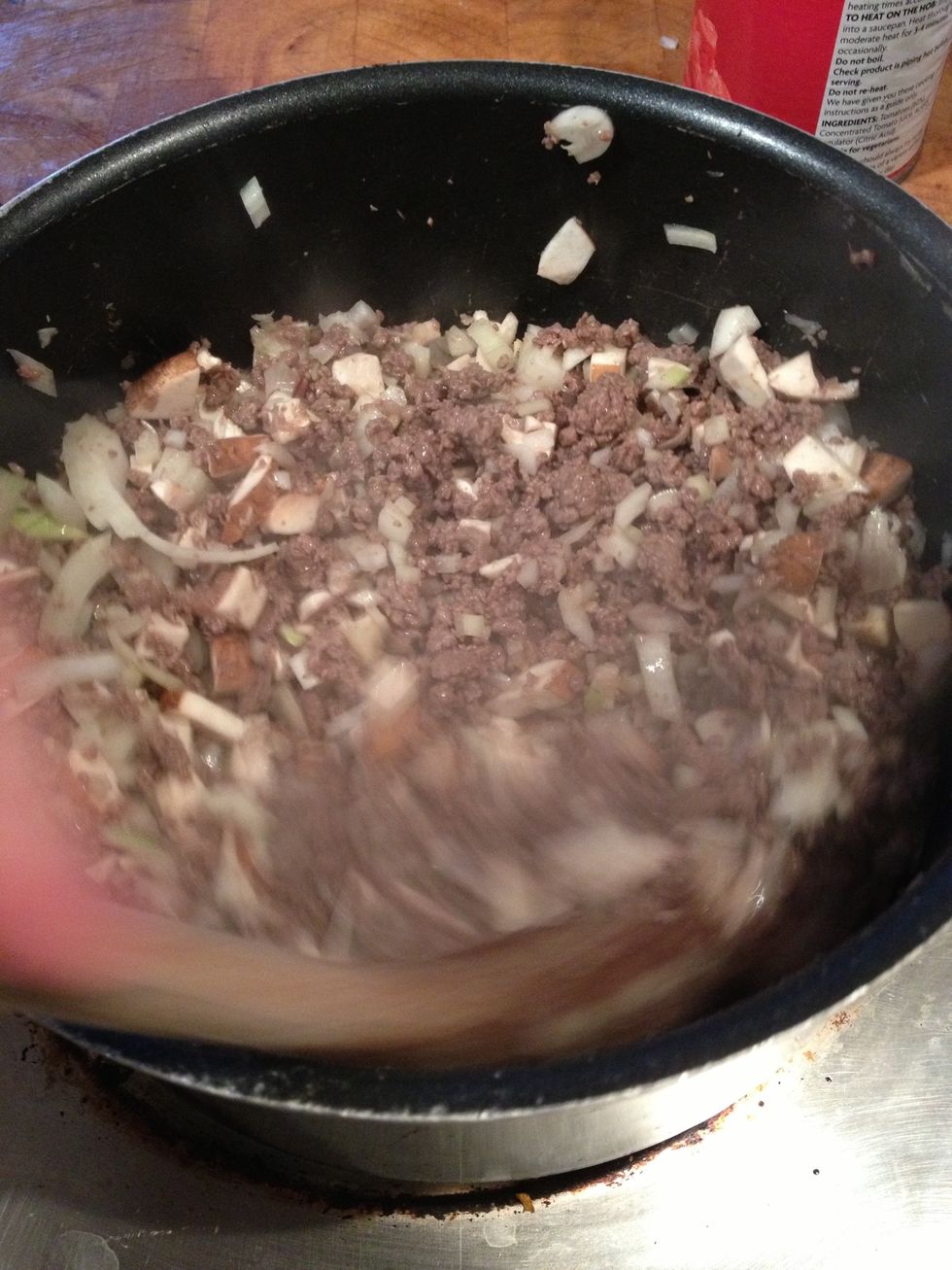 Add garlic onion and mushrooms and salt&pepper.