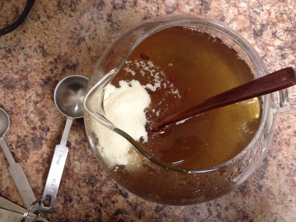 Add gelatin powder and stir until well dissolved. (Do not add gelatin when the tea is still hot!)