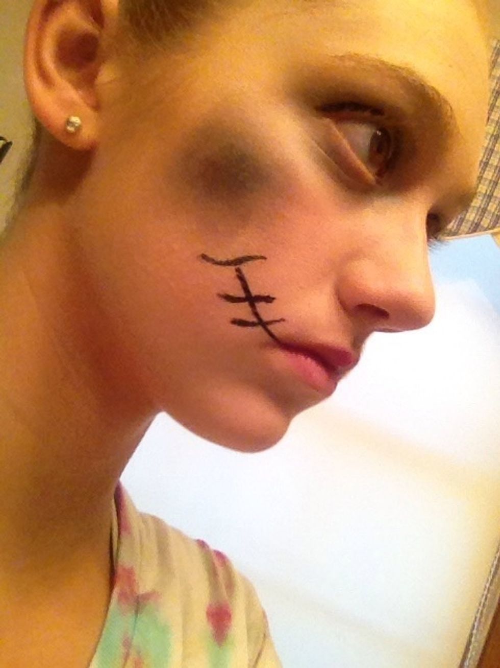 Add grey eyeshadow and blend the two.