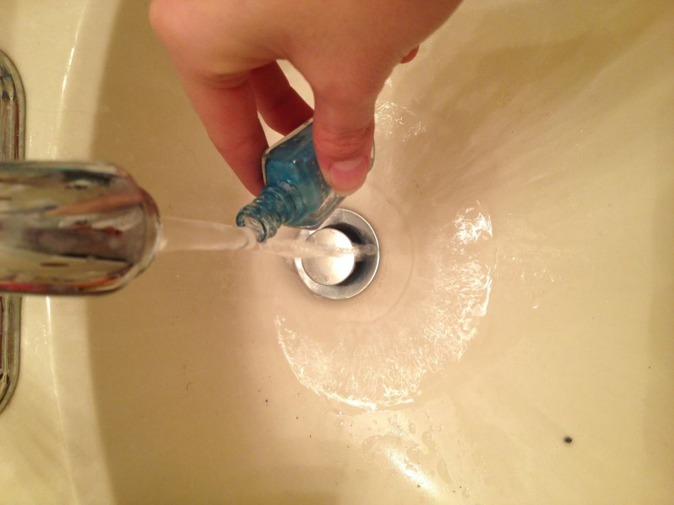 add hot water(enough to shake)