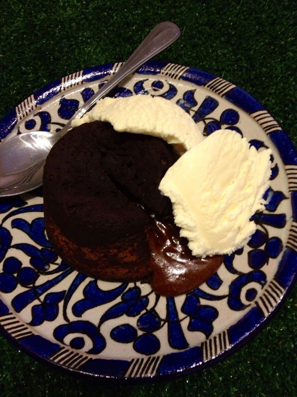 Add icecream and enjoy:)