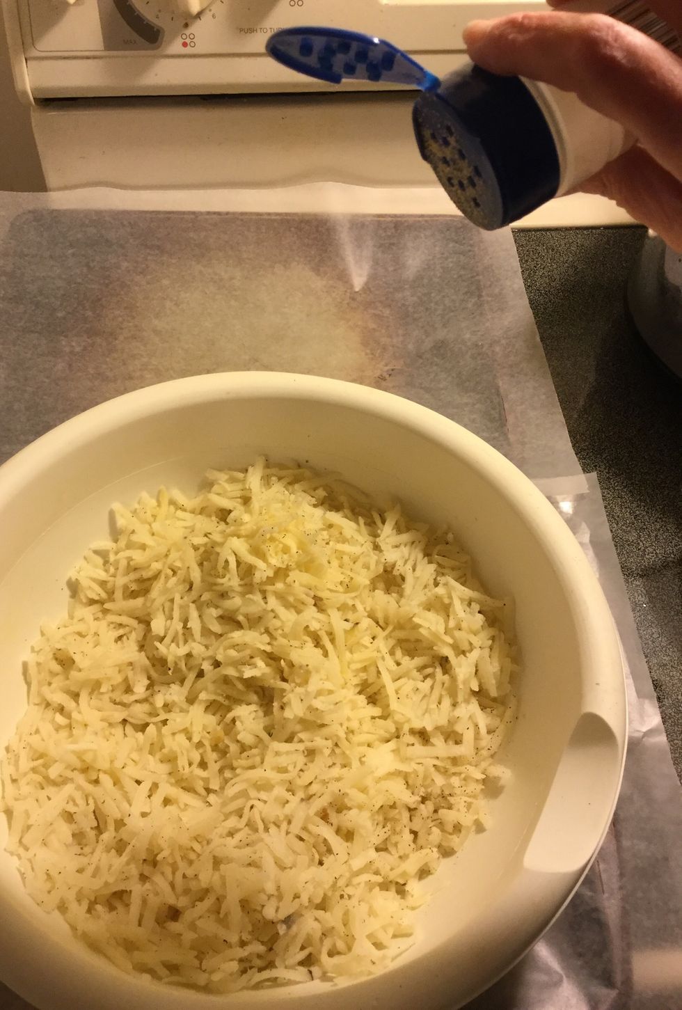 Add in 1 tsp of garlic powder.