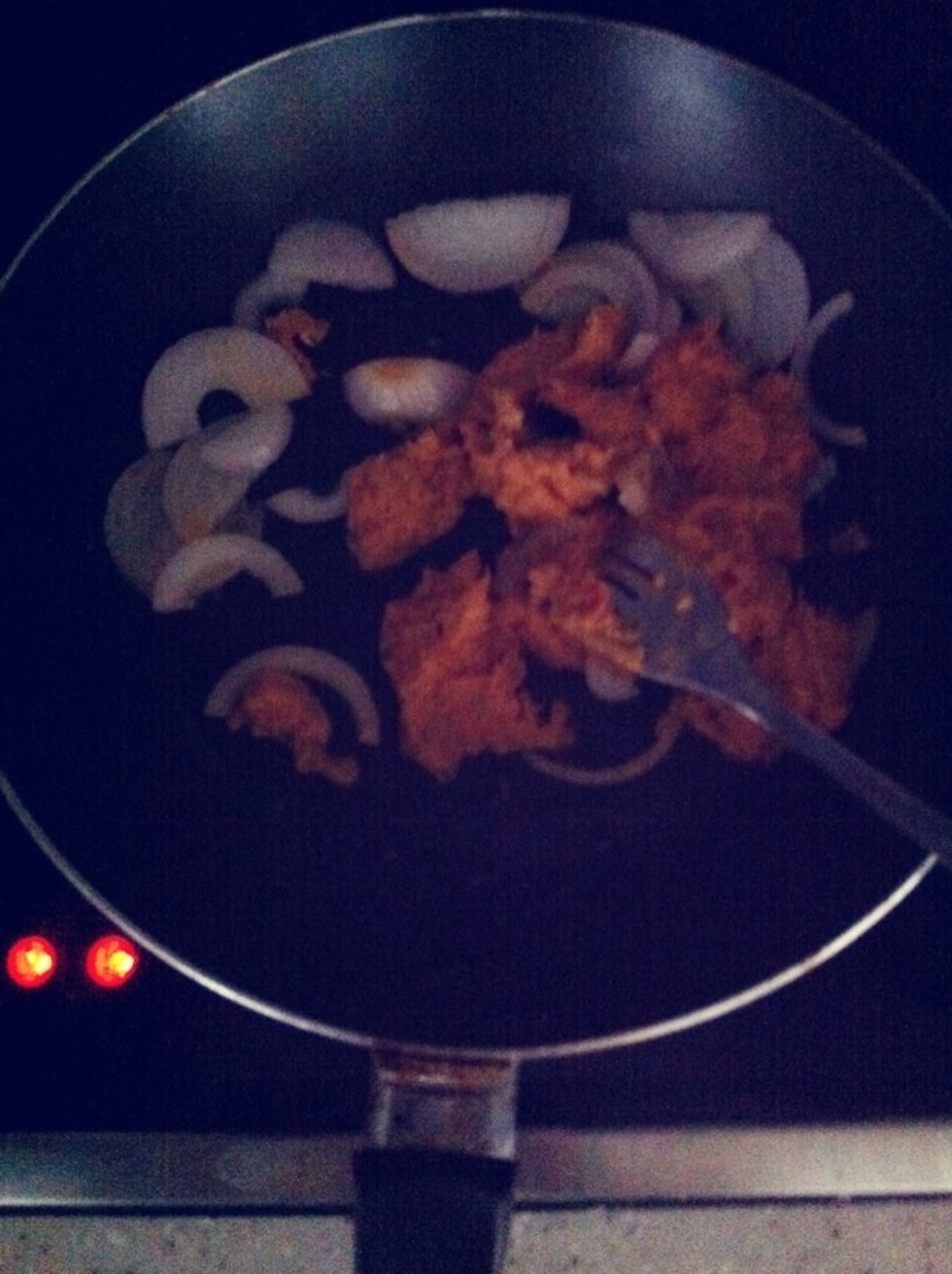 Add in spicy canned tuna.