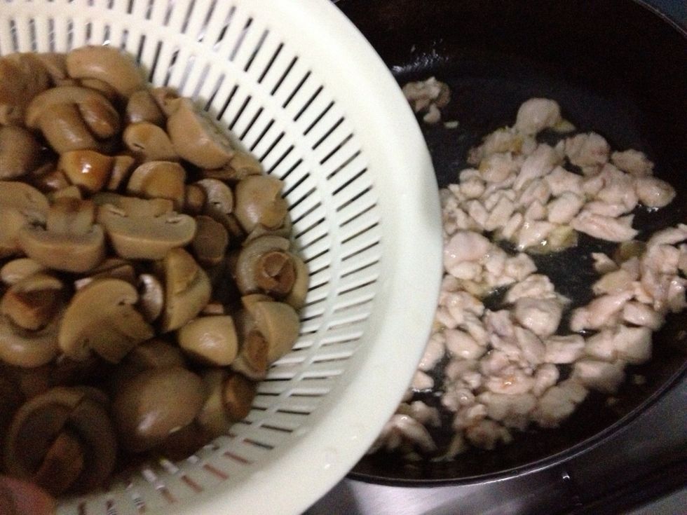 Add in the mushroom. Saute for few seconds until they combined