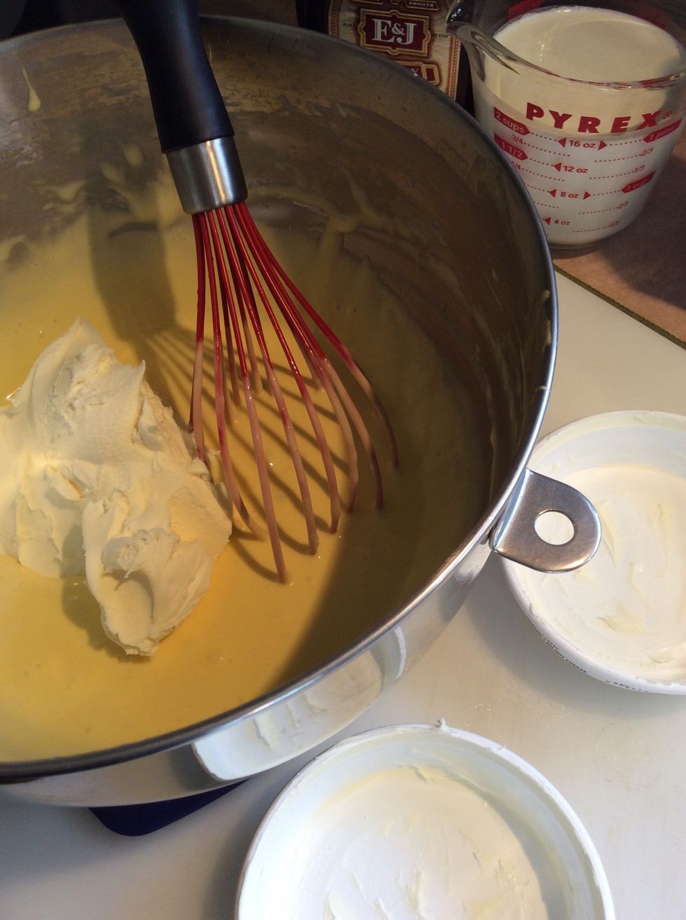 Add in the remaining 1/2 of the mascarpone, blend until smooth.