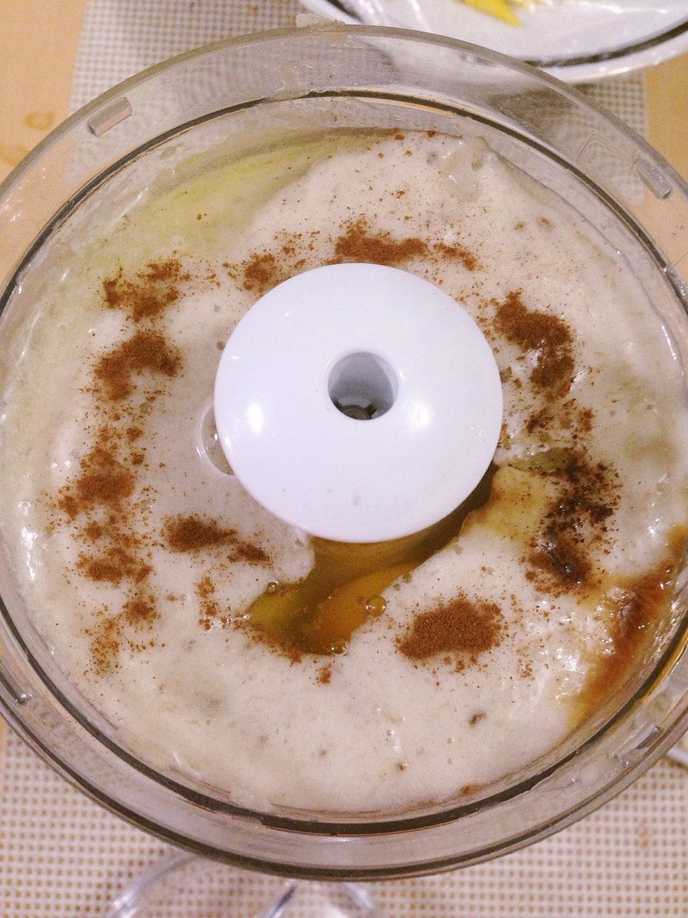 Add in the rest of ingredients, and pulse them until all combined. You can sub macadamia oil to olive oil, canola, or any other veg oil. Mapple syrup/apple sauce can be used as substitutions for honey