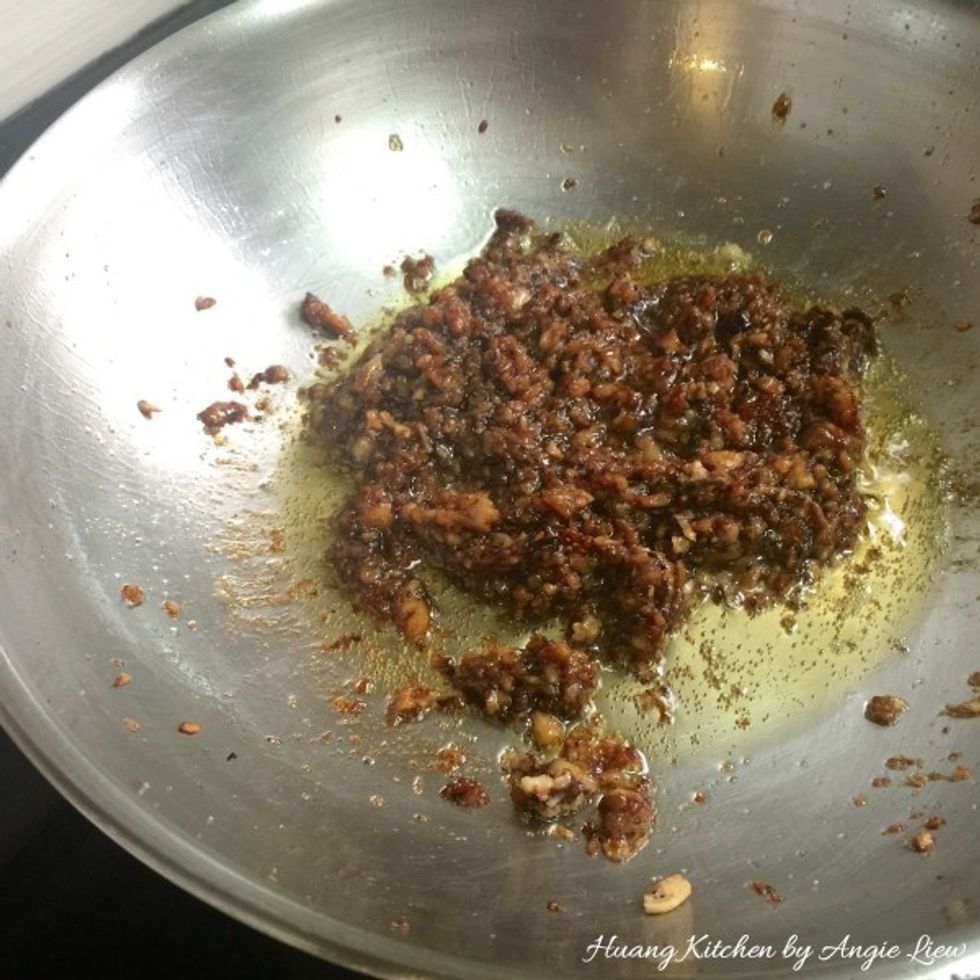 Add in the seasonings. Stir fry to combine all seasonings into the mushroom mixture and on low heat, cook for another 2 minutes. And we're done cooking the sauce.