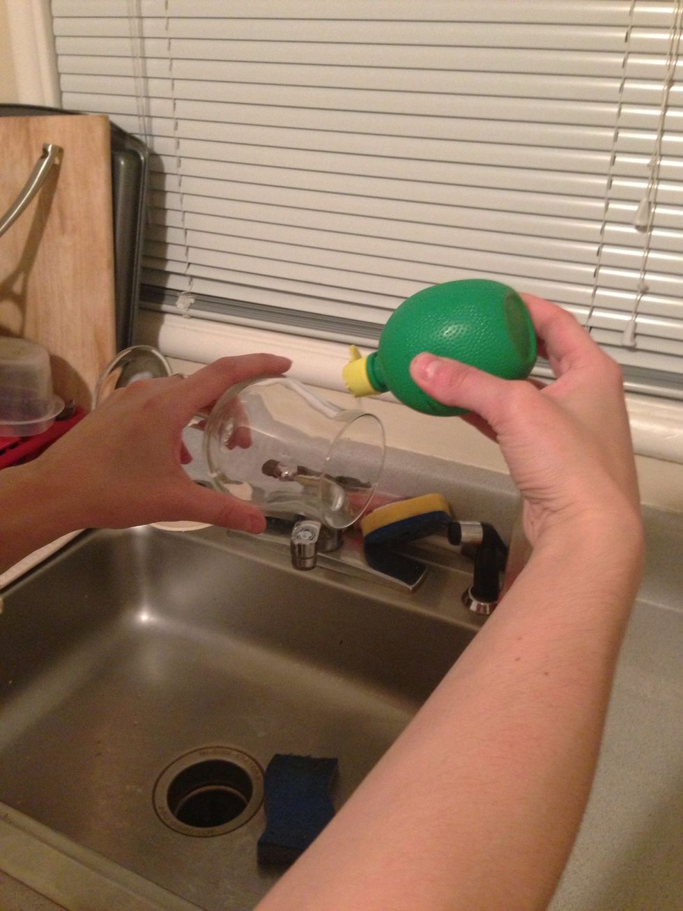 Add lime juice or sweet n sour to the glass rim. Make sure the top rim is coated.