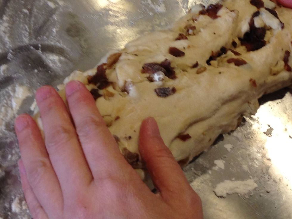 Add Logan fruit and walnut to the dough and make sure you evenly distribute them