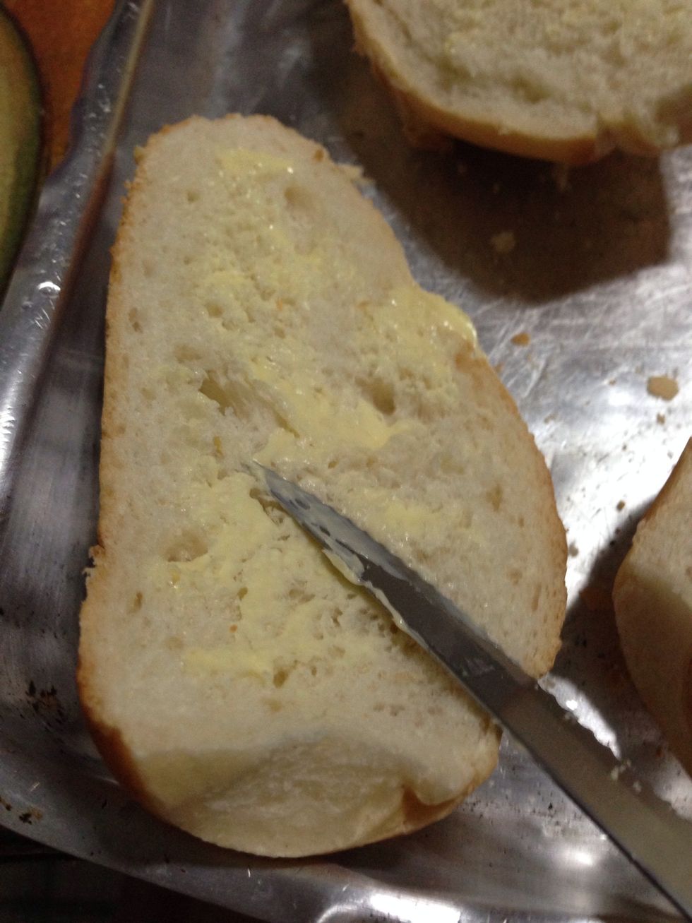 Add margarine on the bread