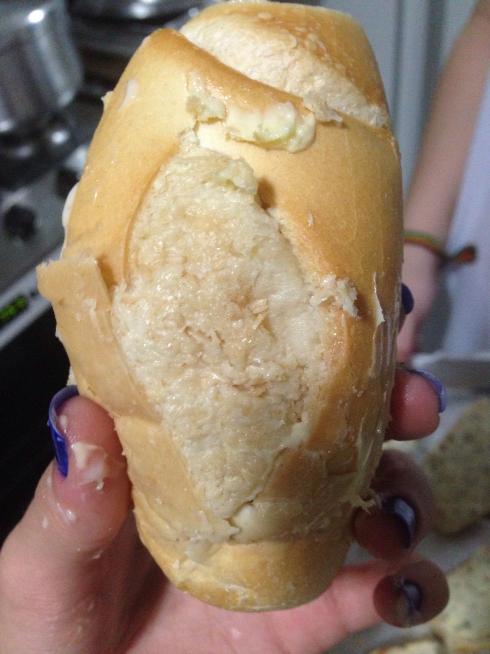 Add margarine on the bread