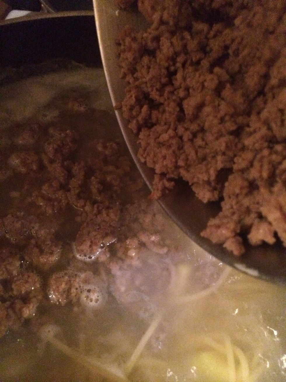 Add meat to the main pot with the cooked potatoes, and spaghetti\ud83d\udc49