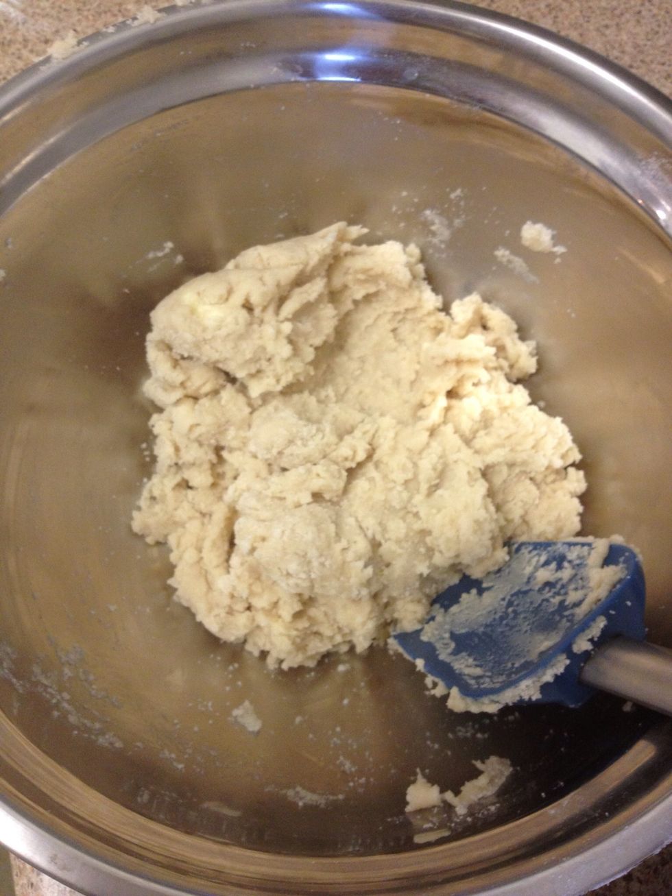 Add milk and vanilla to flour mixture and stir to combine.