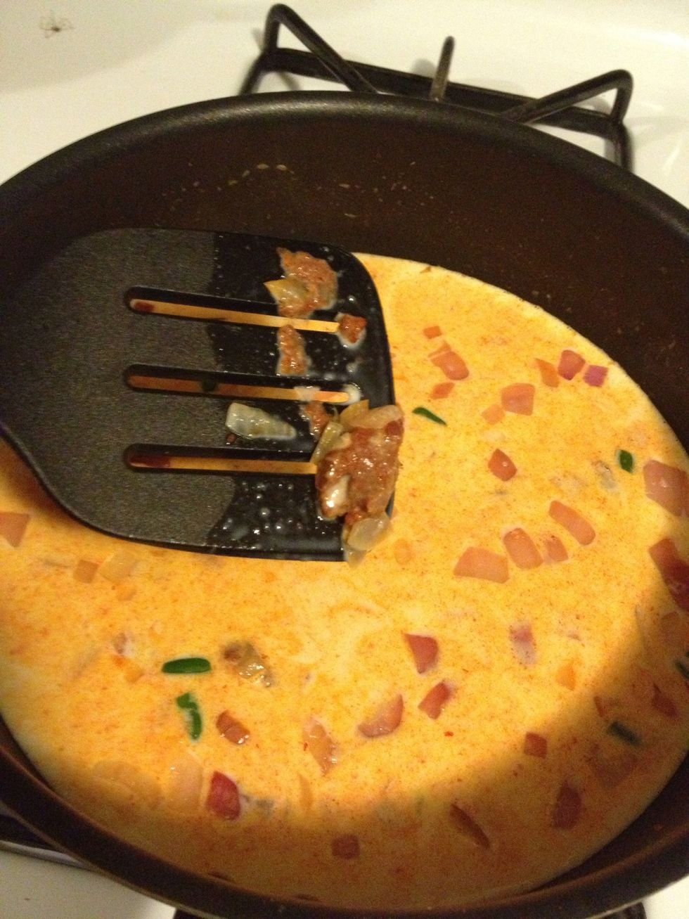 Add milk and water. Turn to small heat to boil.
