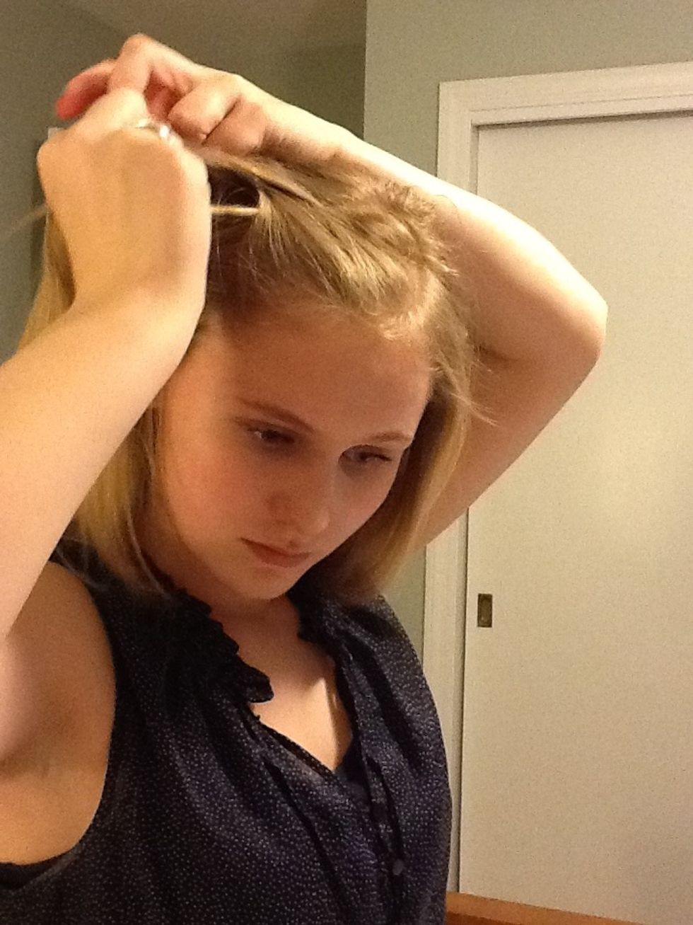 Add more hair to the right section.